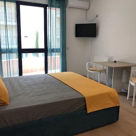 Near The Sea Apartment โกเลม ภายนอก รูปภาพ
